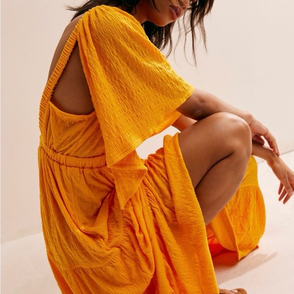 ✨NWT FREE PEOPLE LA LA MAXIE DRESS. L COLOR WILD PAPAYA - Picture 2 of 8